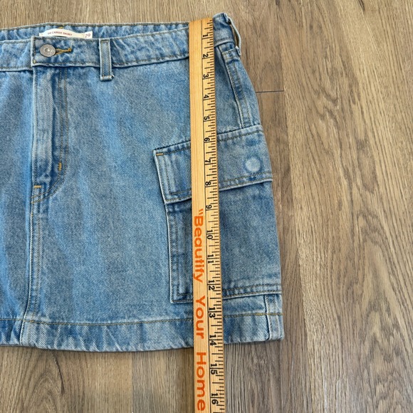 Levis '94 Cargo Skirt Denim Mini‎ Jean Skirt Size 29 NWOT - Picture 3 of 6